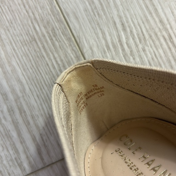 Cole Haan Modern Classic Knit Loafers Beige size 5 B - Picture 10 of 12